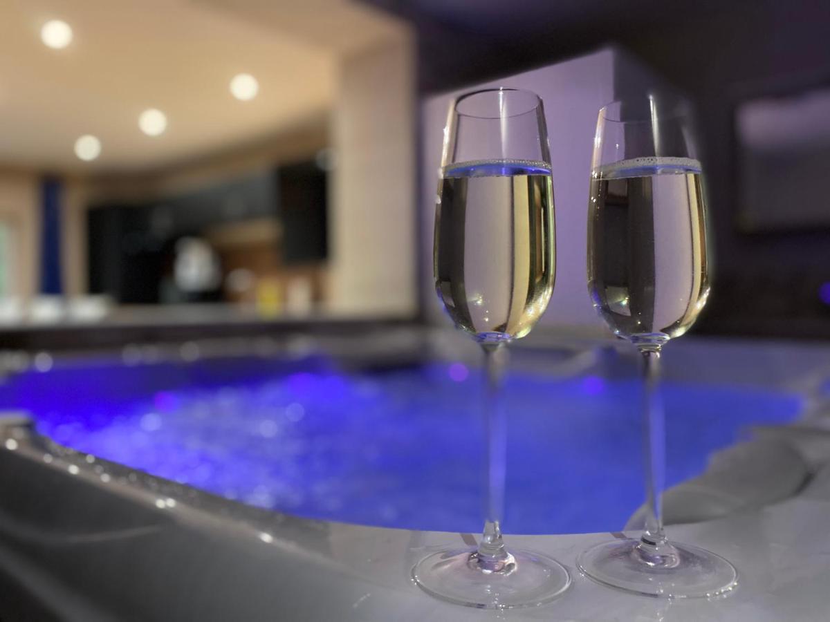 Un Moment Hors Du Temps - Jacuzzi - Sauna - Billard - Parking - 167 Rouen