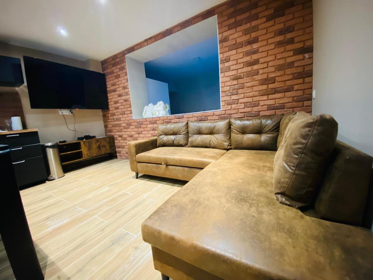 Un Moment Hors Du Temps - Jacuzzi - Sauna - Billard - Parking - 167 Apartment