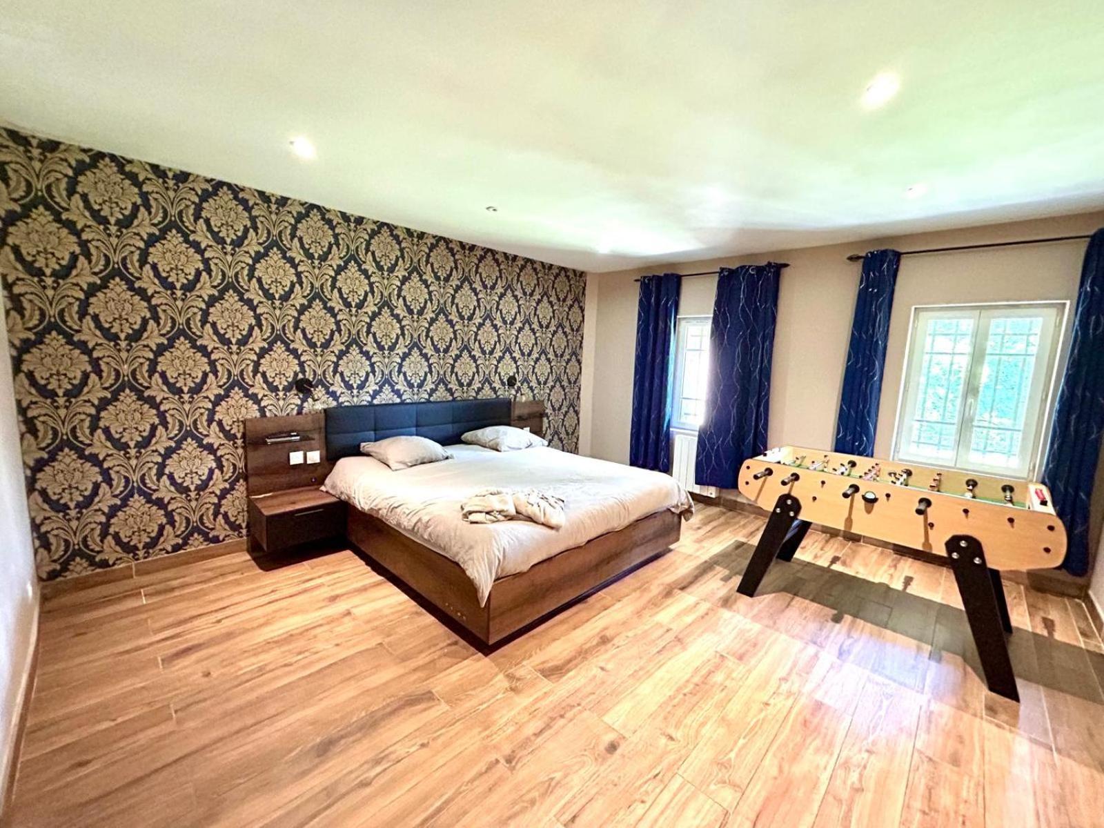 Un Moment Hors Du Temps - Jacuzzi - Sauna - Billard -Baby-Foot- Parking - 167 Apartamento